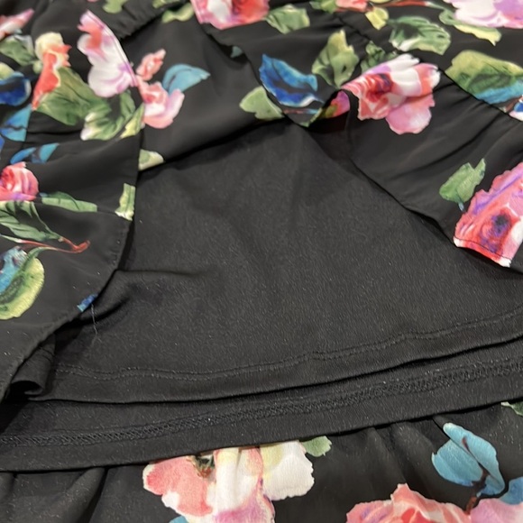 GB Girls top size extra large - Picture 5 of 10